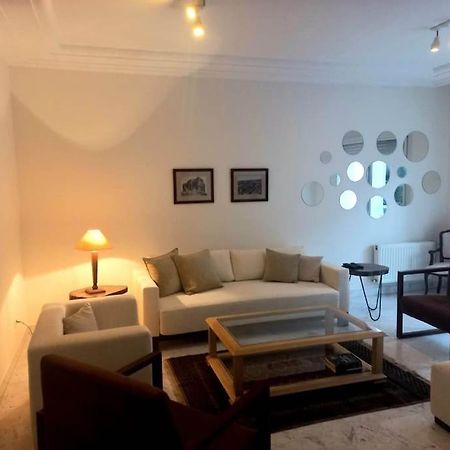 Tres Bel Appartement Idealement Place La Marsa Bagian luar foto