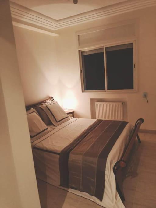 Tres Bel Appartement Idealement Place La Marsa Bagian luar foto