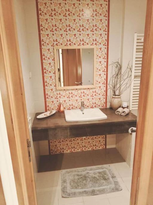 Tres Bel Appartement Idealement Place La Marsa Bagian luar foto